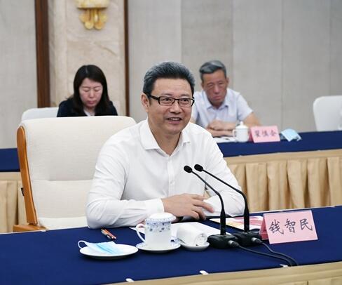 國家電投黨組書記、董事長錢智民拜會重慶市委副書記、市長唐良智