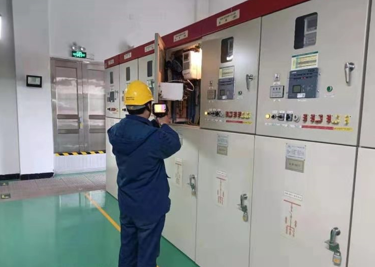 國網(wǎng)慈溪市供電公司用心巡視、及時消缺確保電網(wǎng)安全穩(wěn)定運行