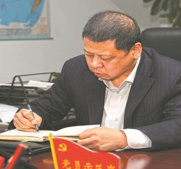 有他在，大家心里就有底了——記國家電網(wǎng)有限公司特等勞動模范汪波