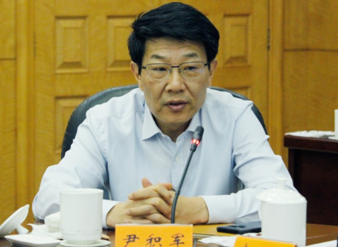 國網(wǎng)浙江省電力有限公司董事長、黨委書記  尹積軍：以“一體四翼”發(fā)展布局落地實踐 推動浙江高質(zhì)量實現(xiàn)碳達(dá)峰
