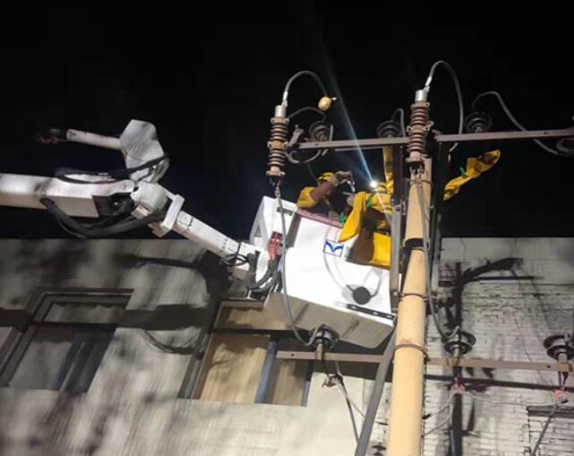 烏海電業(yè)局配電帶電作業(yè)處：11、7、23