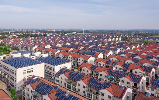 【兩會(huì)】南存輝委員：建議戶用光伏電力納入綠電、綠證、碳排放權(quán)交易市場