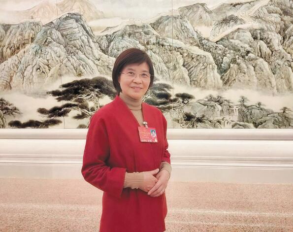 可靠電力助推紡織業(yè)綠色智能轉型——訪全國人大代表、江蘇陽光集團黨委書記、江蘇陽光股份有限公司董事長陳麗芬