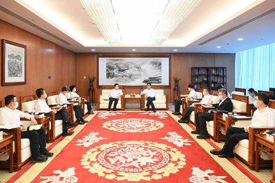 舒印彪鄧建玲會(huì)見保定市委書記黨曉龍、市長(zhǎng)閆繼紅