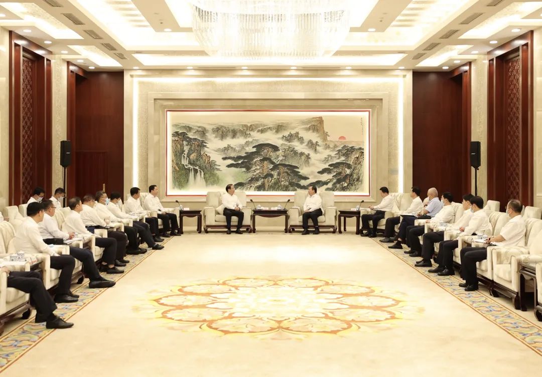 辛保安與山東省委書記李干杰、省長(zhǎng)周乃翔會(huì)談