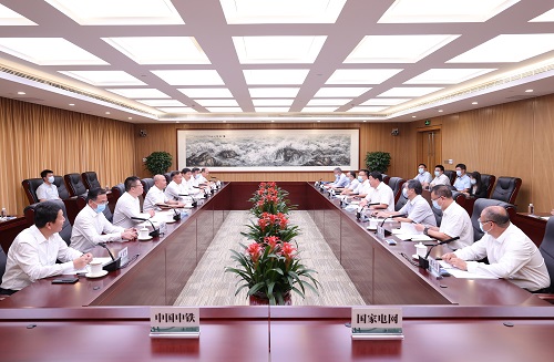 國家電網(wǎng)公司總經(jīng)理、黨組副書記張智剛與中國中鐵董事長陳云會談