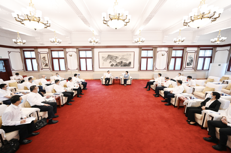 宋海良與江蘇省委常委、南京市委書記韓立明、市長(zhǎng)夏心旻會(huì)談