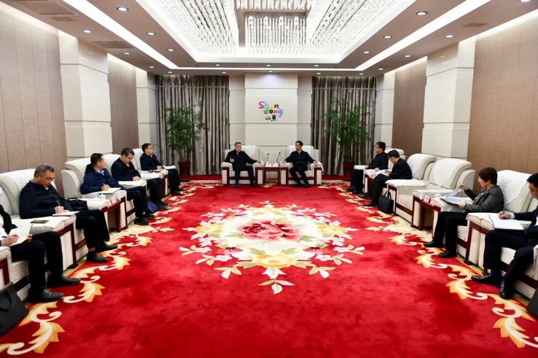 大唐山東發(fā)電公司黨委書記、董事長(zhǎng)趙永力拜會(huì)菏澤市委副書記、市長(zhǎng)張倫