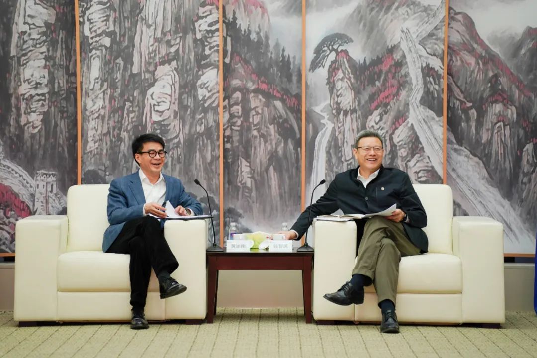 國家電投黨組書記、董事長錢智民會見申能集團黨委書記、董事長黃迪南