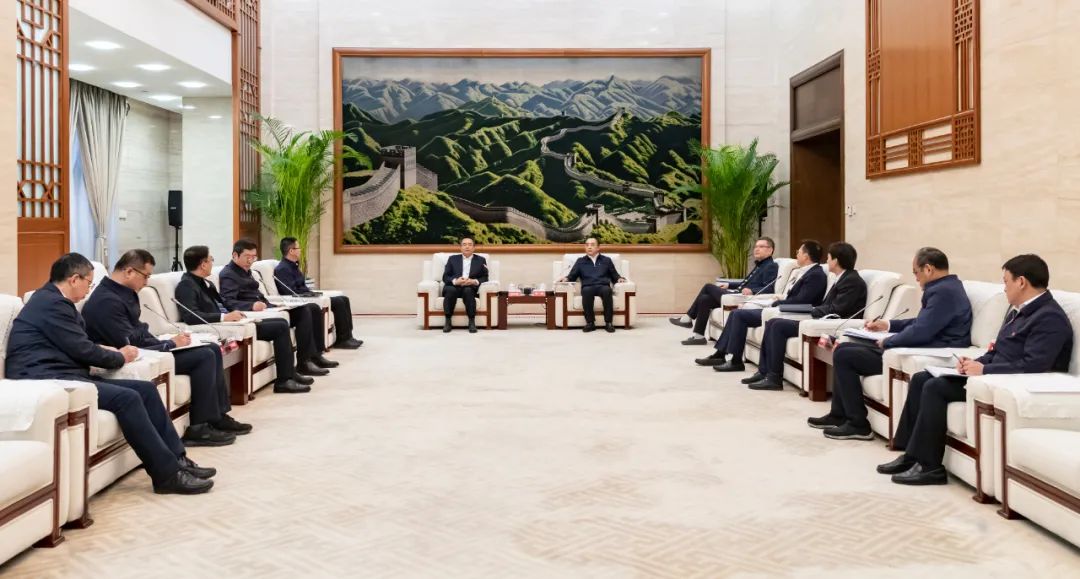 大唐集團(tuán)黨組書記、董事長鄒磊會見哈電集團(tuán)黨委書記、董事長曹志安