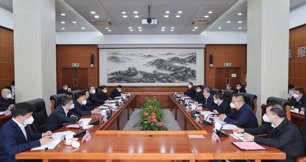 中核集團黨組書記、董事長余劍鋒與遼寧省委書記郝鵬、省長李樂成會談
