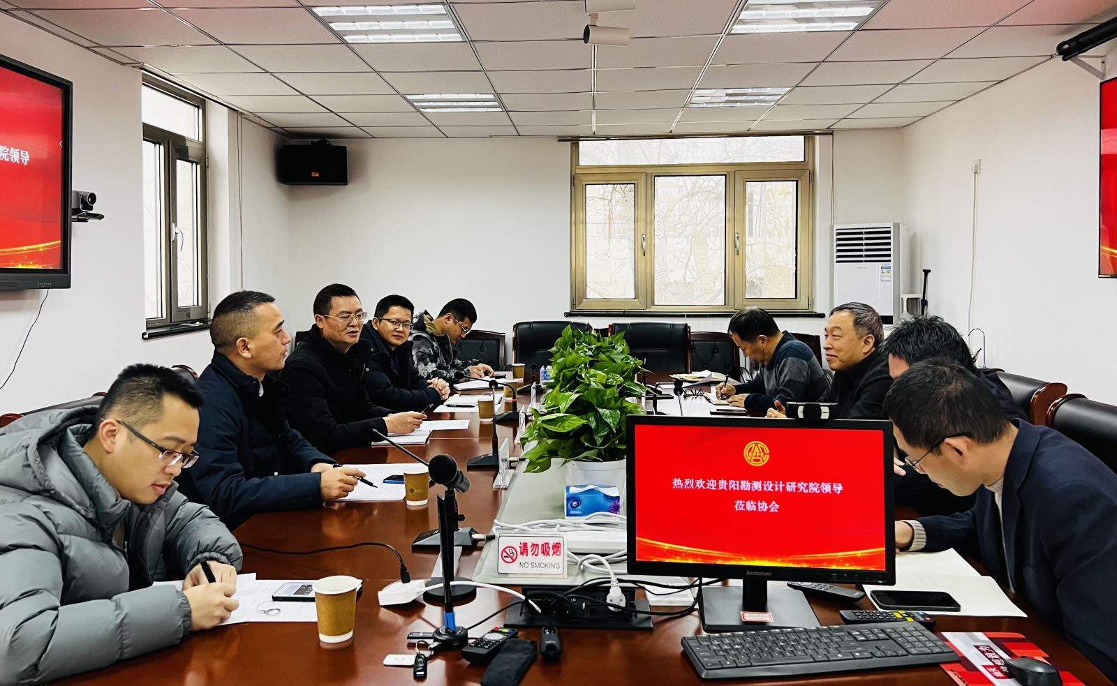 中國電力規(guī)劃設(shè)計(jì)協(xié)會(huì)李愛民與中國電建貴陽院、國網(wǎng)江蘇電力設(shè)計(jì)咨詢公司領(lǐng)導(dǎo)座談交流