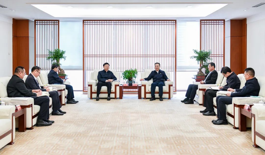 大唐集團有限公司黨組書記、董事長鄒磊會見吉林省委常委、省委秘書長李偉