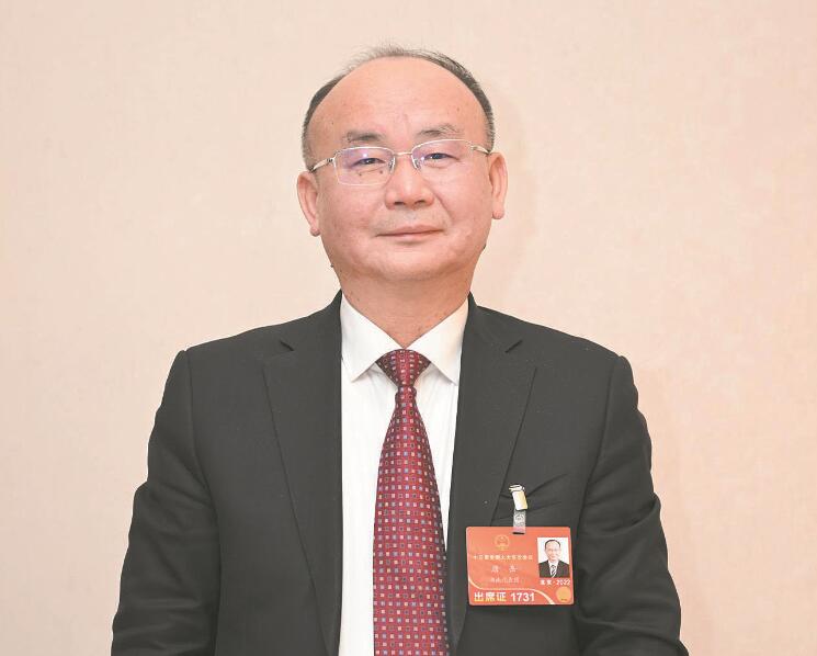 優(yōu)質(zhì)供電服務(wù)助力裝備制造業(yè)高質(zhì)量發(fā)展——訪全國(guó)人大代表、楚天科技股份有限公司董事長(zhǎng)兼總裁唐岳