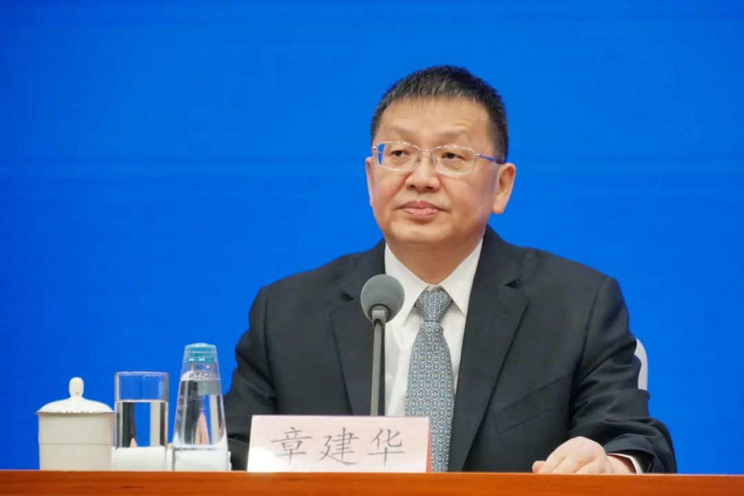 國家能源局長： 聚焦全國統(tǒng)一電力市場體系，做好市場建設(shè)和市場監(jiān)管工作