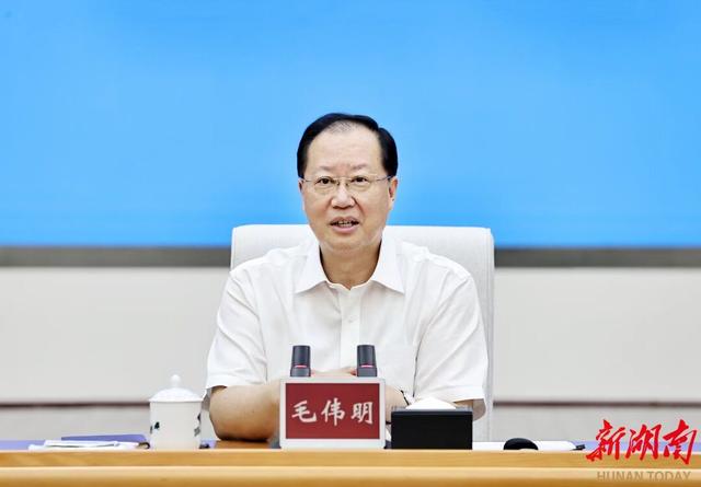 湖南省委副書記、省長毛偉明與發(fā)電企業(yè)代表座談：強化擔(dān)當(dāng) 滿發(fā)穩(wěn)發(fā)