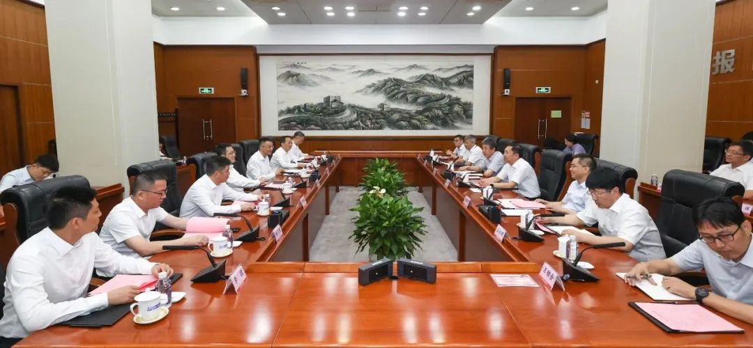 中核集團(tuán)黨組副書記、總經(jīng)理顧軍會(huì)見蘇州市委副書記、市長(zhǎng)吳慶文一行