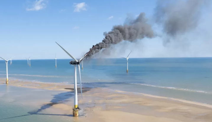 風機起火！這座海上風電場暫停運營