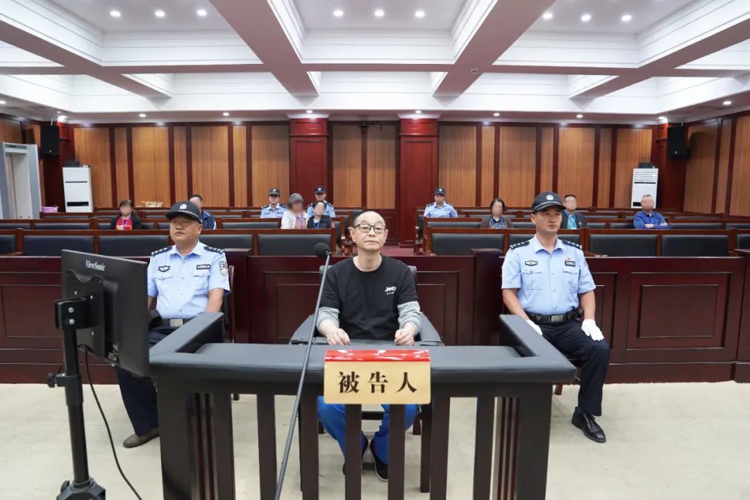 貴州電網(wǎng)有限責(zé)任公司原黨委委員、工會(huì)主席張帆受賄案一審宣判