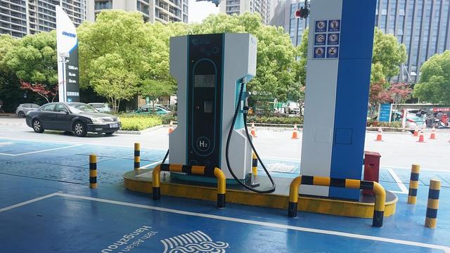加快培育氫燃料電池汽車產(chǎn)業(yè)，浙江超前布局加氫站建設