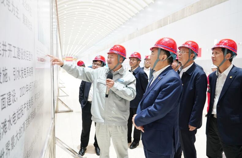 中國(guó)能建黨委書記、董事長(zhǎng)宋海良赴白鶴灘水電站調(diào)研