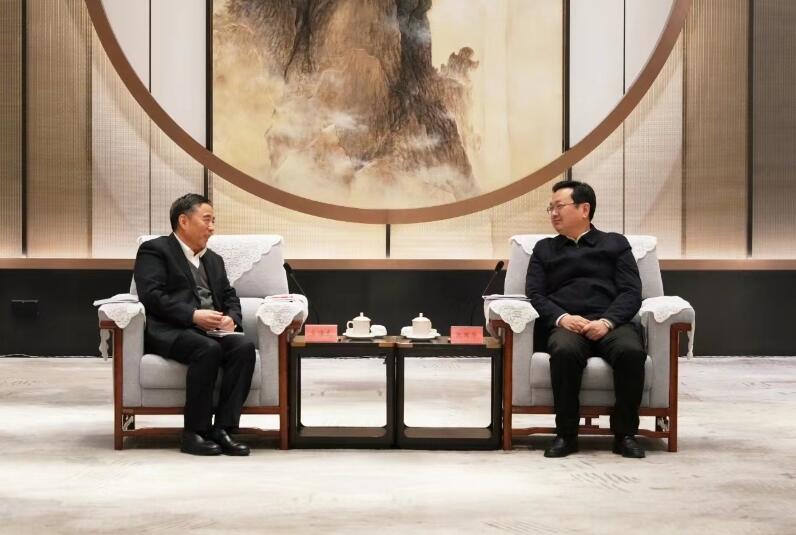 中國能建黨委書記、董事長宋海良拜會河北省委常委，雄安新區(qū)黨工委書記、管委會主任張國華并開展實(shí)地考察