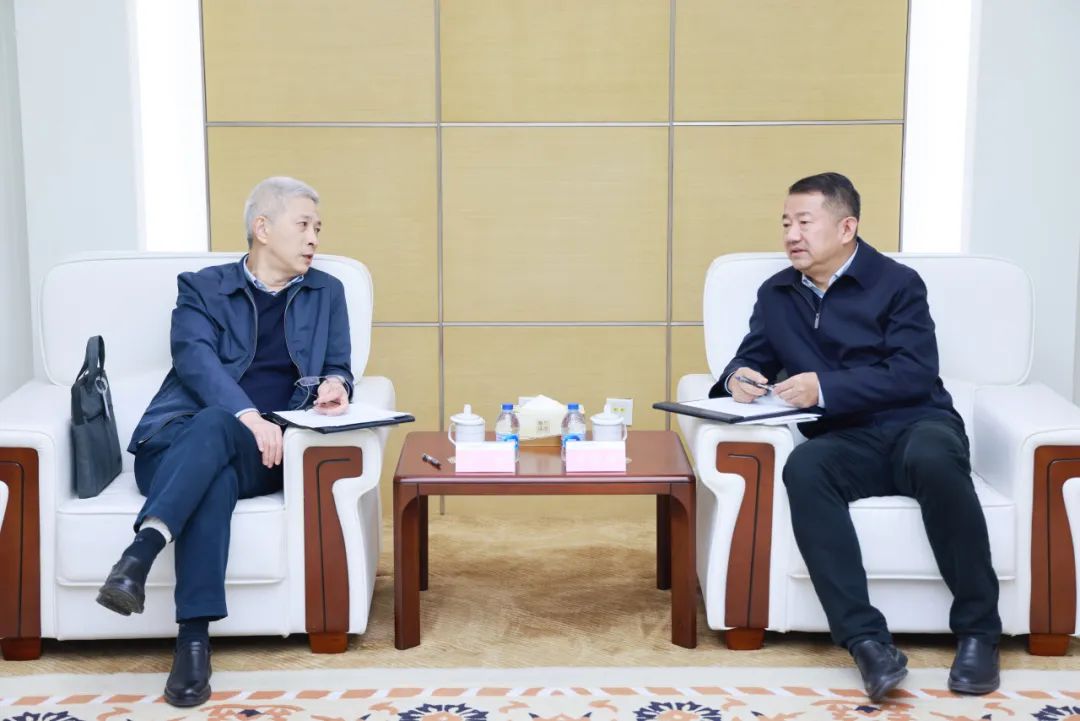 中國一重集團(tuán)黨委書記、董事長徐鵬一行拜訪大唐環(huán)境黨委書記、董事長朱利明