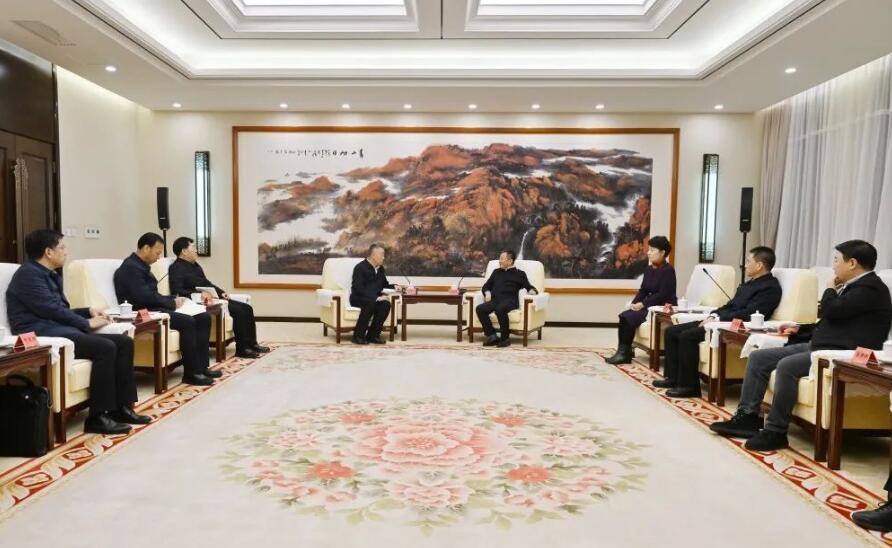 三峽集團董事長、黨組書記雷鳴山拜會內(nèi)蒙古自治區(qū)黨委書記孫紹騁、自治區(qū)主席王莉霞