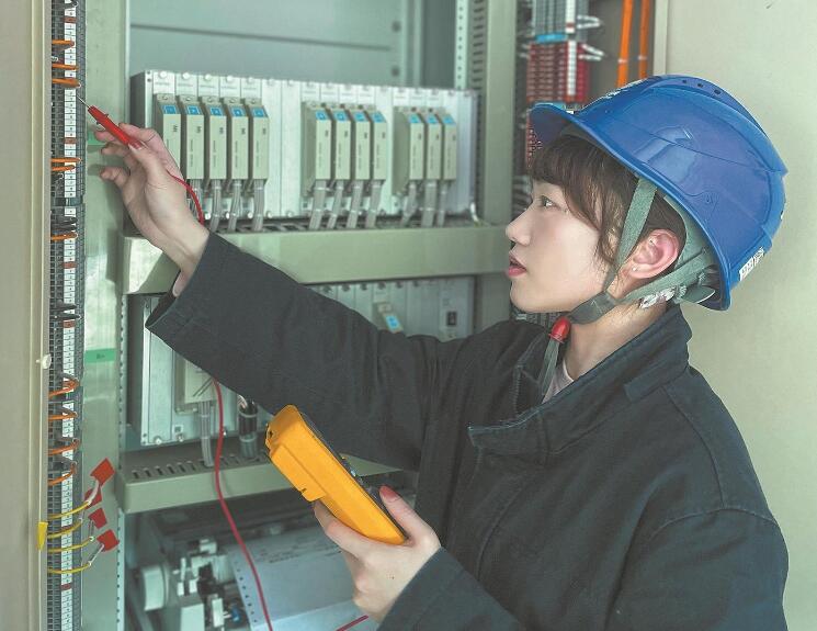 卓穎：干一行專一行，讓運維“跑”在故障前