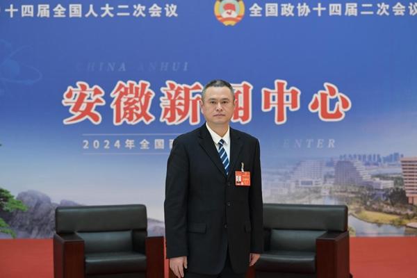 程韜代表：支持引入新質(zhì)生產(chǎn)力，鼓勵(lì)新能源商用車(chē)發(fā)展
