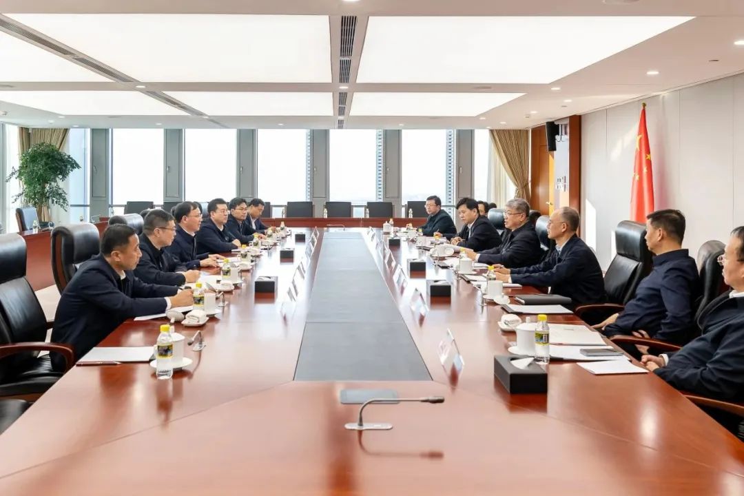 國家能源集團(tuán)黨組書記、董事長劉國躍與中國大唐黨組副書記、總經(jīng)理張傳江會談