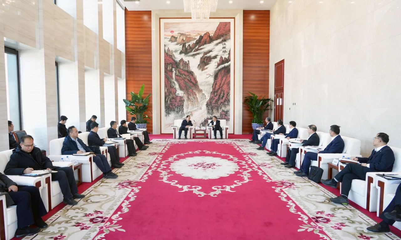 中國能建董事長宋海良、總經(jīng)理倪真與中國南水北調集團董事長汪安南、總經(jīng)理孫志禹會談